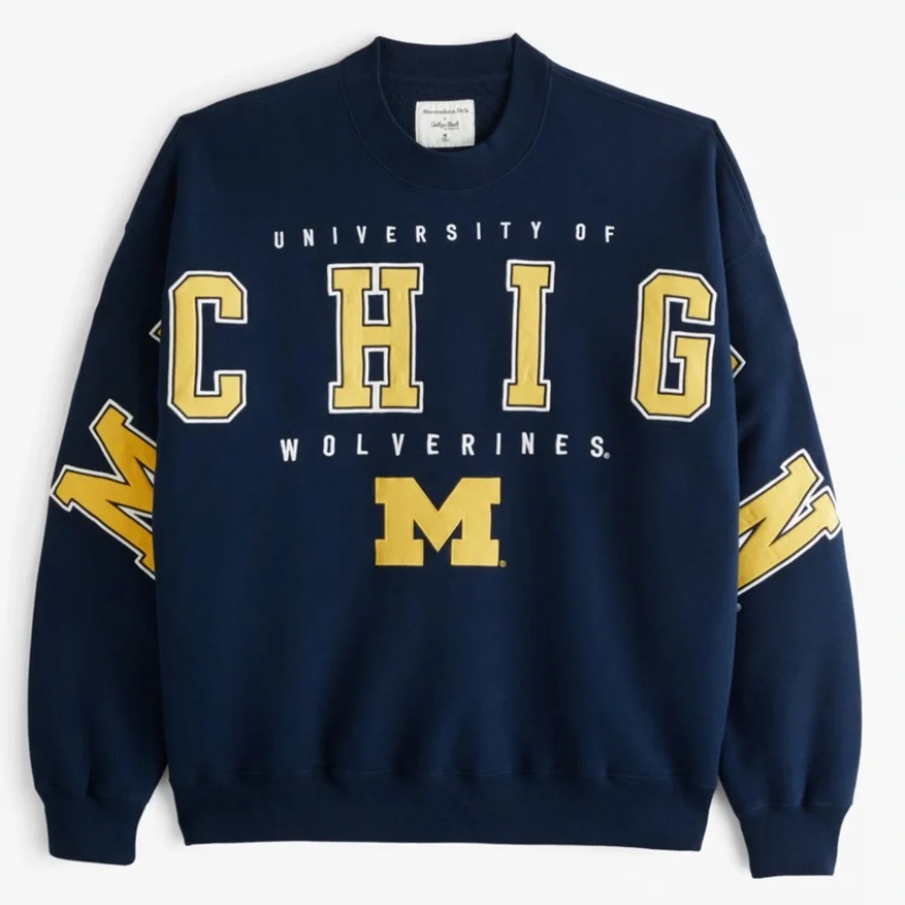 Abercr & Fitch blue Michigan collegiate crewneck sweatshirt 37426